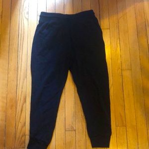 Women size medium. Black sweatpants